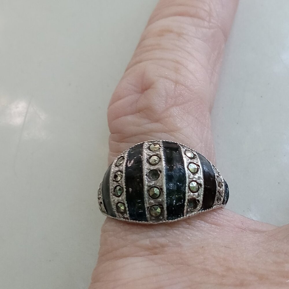 Vintage  Dome Sterling ring Diamand and Sapphires ring size 6
